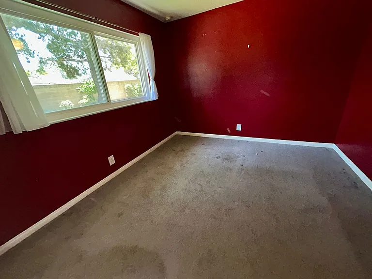 5572 Nevada Dr — Photo 16