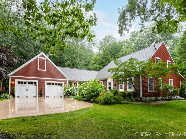 3938 Stone Valley Ln, Twin Lake, MI 49457