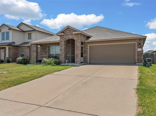 3129 Skinner Dr, Lorena, TX 76655
