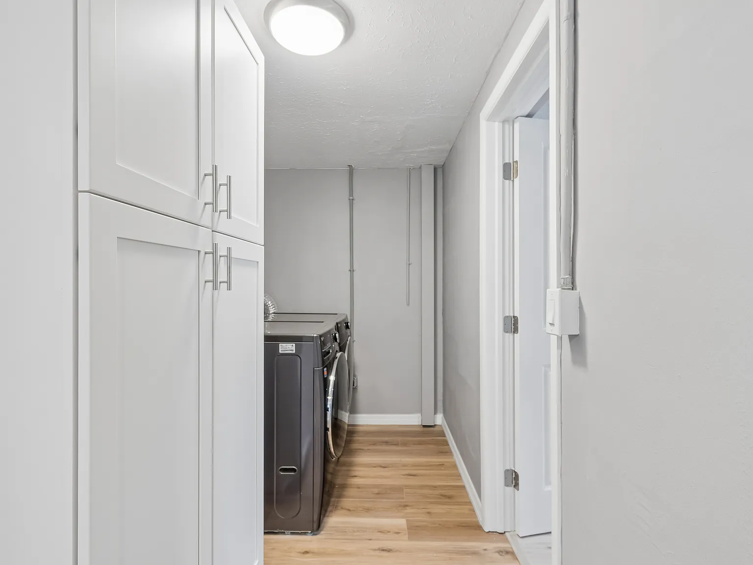 3 bed, 1118 sqft, $2,200 — Photo 2