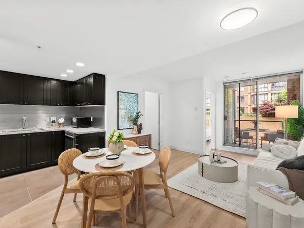 1133 Homer St #303, Vancouver, BC V6B 0B1