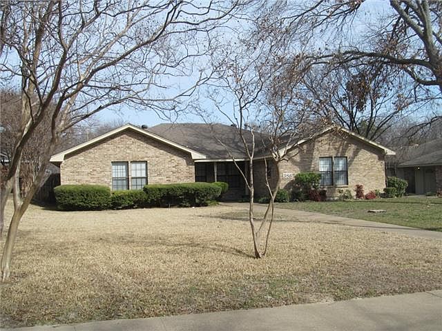 1st image of 358 Park Brook Dr