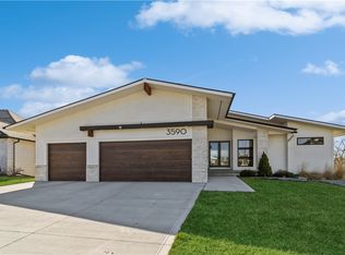 3590 NW 178th St, Clive, IA 50325