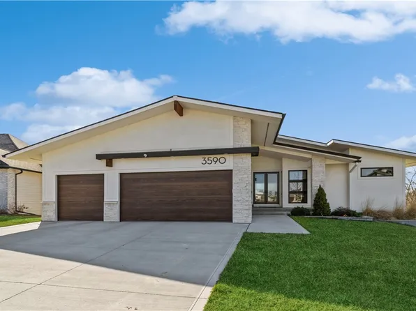 3590 NW 178th St, Clive, IA 50325