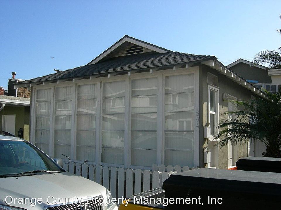 1st image of 304 1/2 36th St