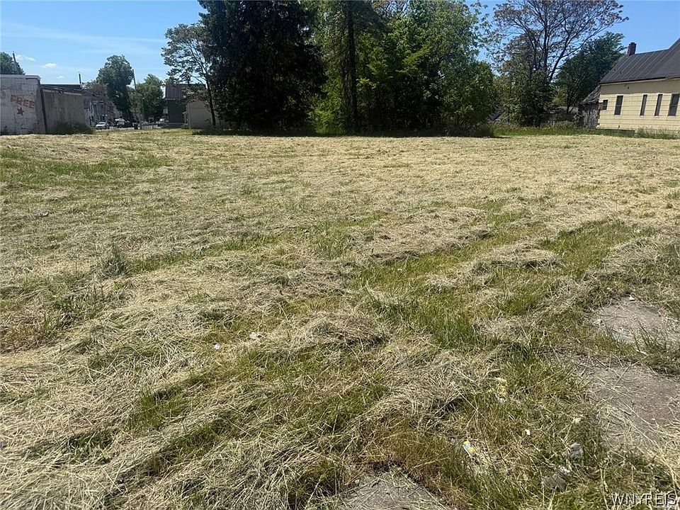 2nd image of 49 Brown St Lot 11