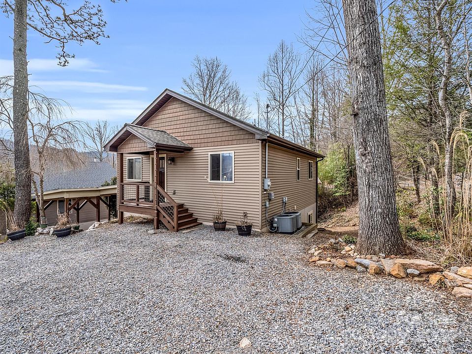 23 Dunsmore Ave, Black Mountain, NC 28711 | Zillow