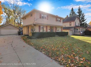 809 N Michigan Ave, Howell, MI 48843