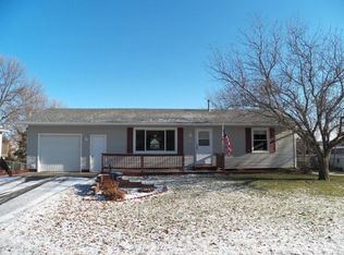 304 8th Ave NE, Kasson, MN 55944