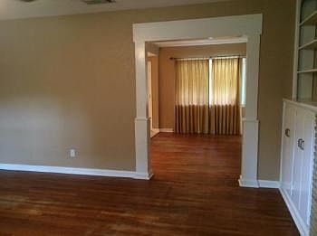 4th image of 975 W Lee St