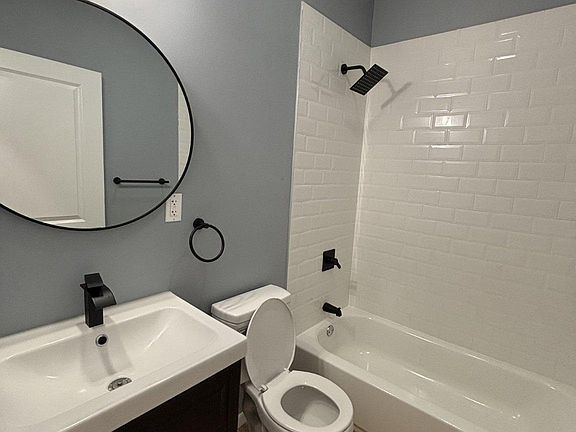 4th image of 635 N 52nd St #B