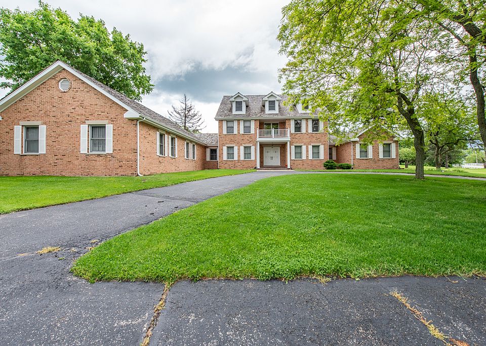 1st image of 36755 N Thoroughbred Dr