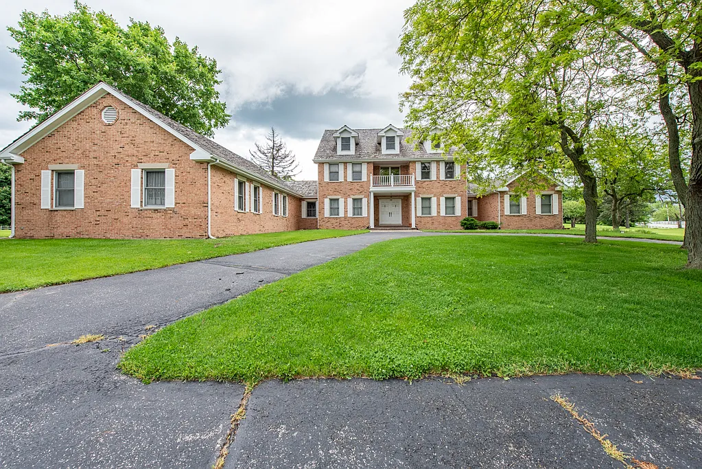 36755 N Thoroughbred Dr photo 1