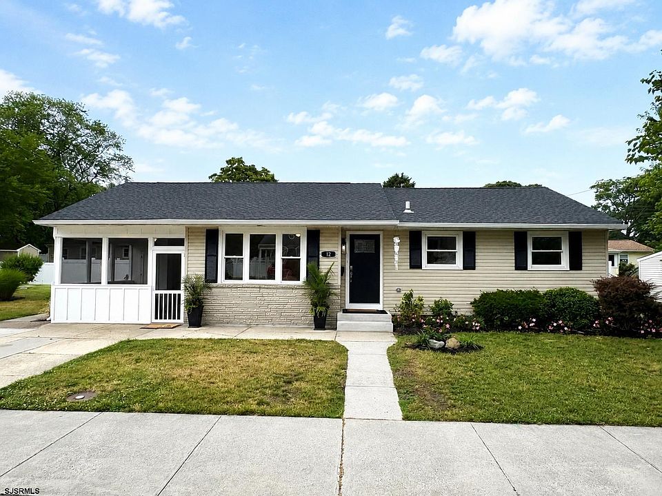 1st image of 12 Merion Dr