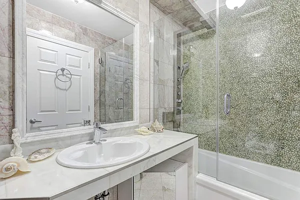 Rented by Douglas Elliman | media 36