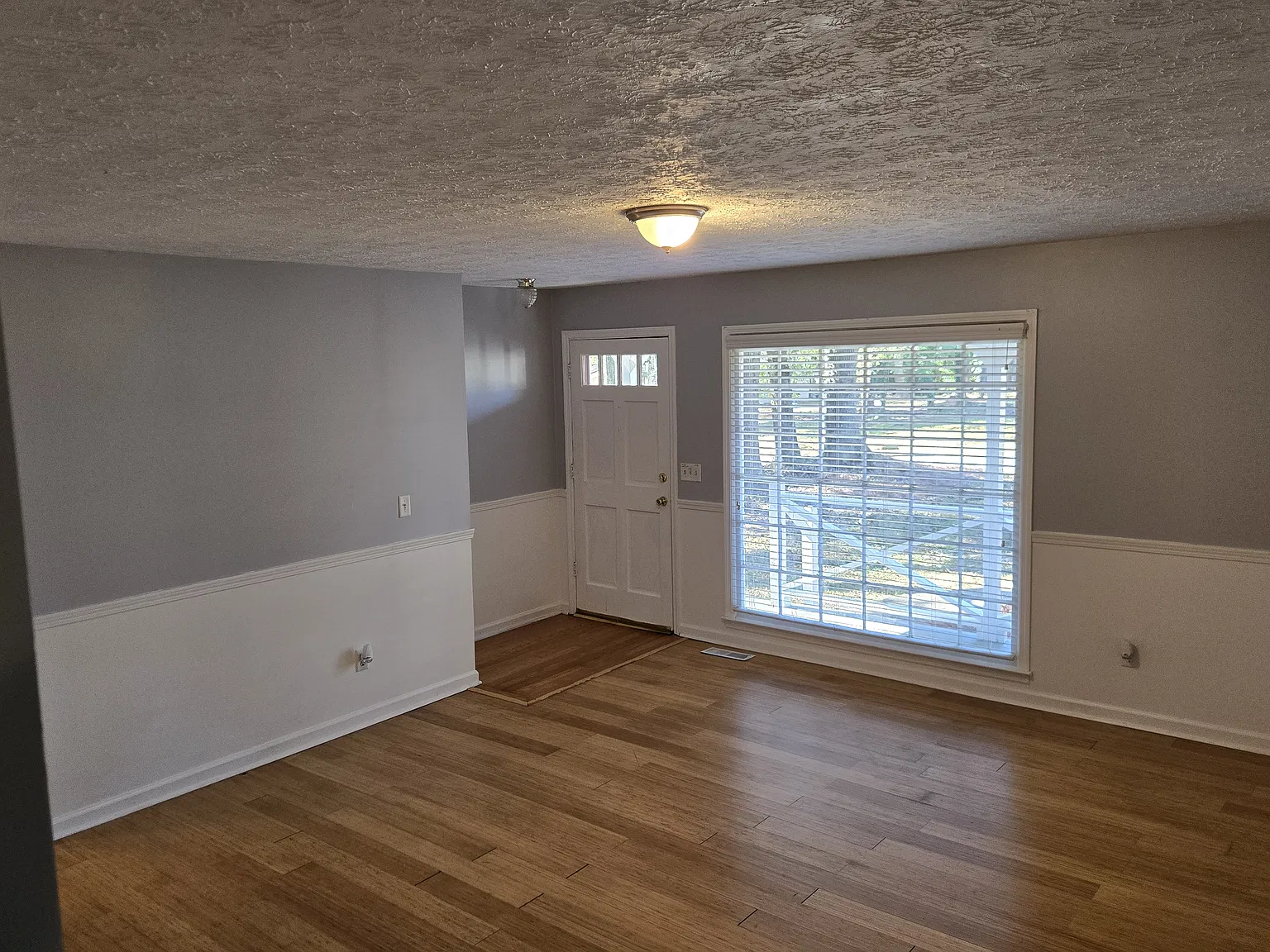 3 bed, $1,995 — Photo 3