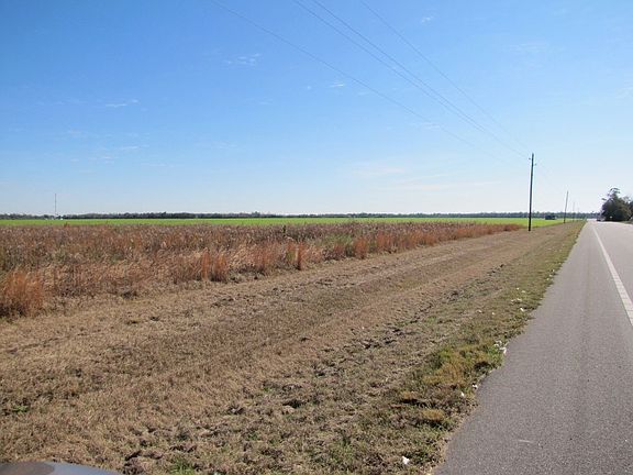 4th image of 900 N Highway 97