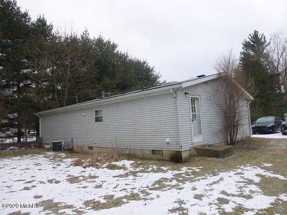 2nd image of 1407 Dewberry Ave