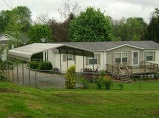 106 State St, Spencer, WV 25276