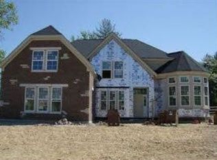 8363 Pine Run Dr, Cincinnati, OH 45244