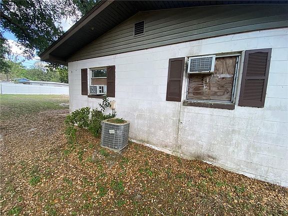 4th image of 3200 Park Dr