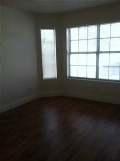 3 bed, 1436 sqft, $1,950 — Photo 2