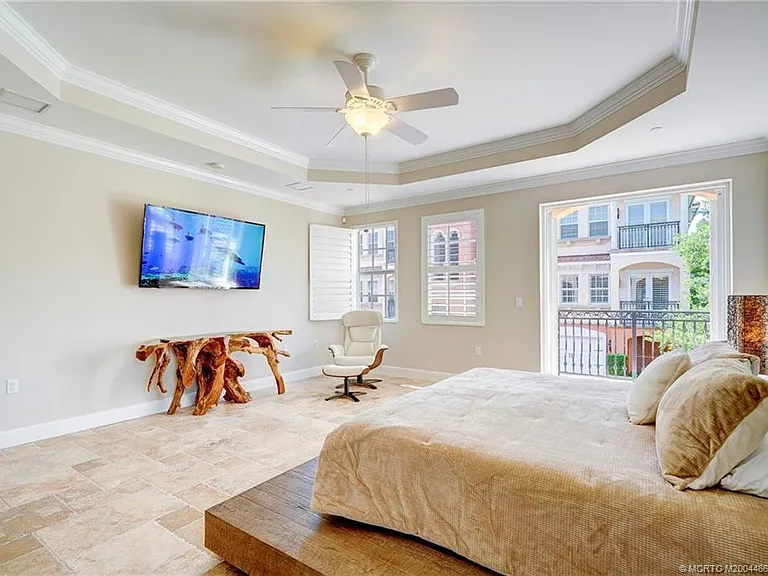 1528 NE Outrigger Landings Dr #208 — Photo 45