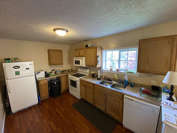 4th image of 924 Rear 11th Ave #4