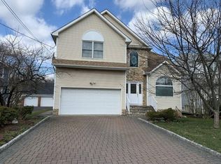 1925 Mountain Ave, Scotch Plains, NJ 07076