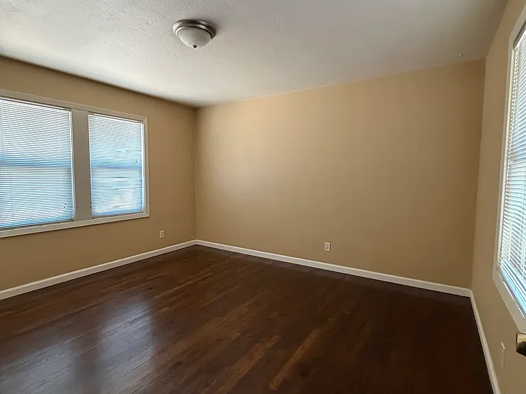 4242 N Overhiser Rd — Photo 3