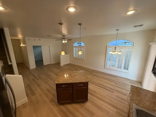 280 S Evergreen Rd, Tempe, AZ 85281