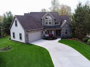 2115 Redwood Pl, Canfield, OH 44406