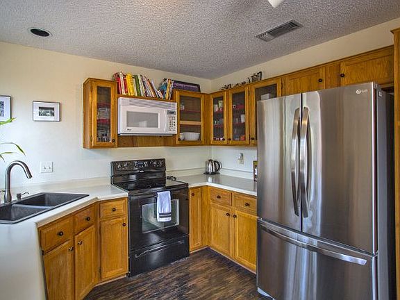 4th image of 14011 Hunters Vale St