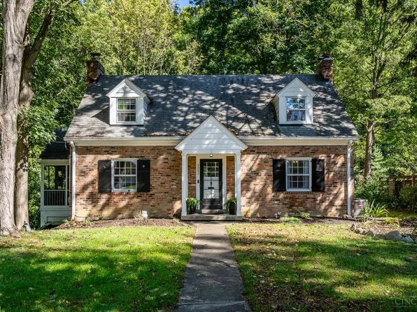 5062 E Eastwood Cir, Cincinnati, OH 45227