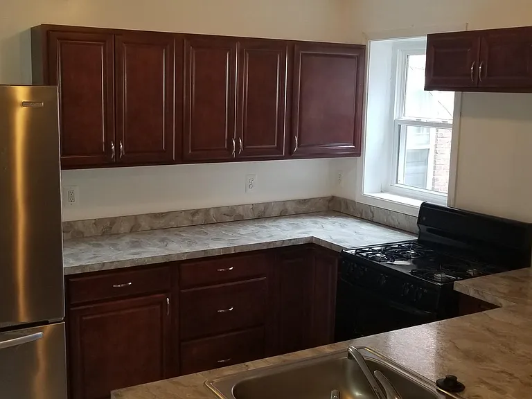 2602 Maryland Ave — Photo 4