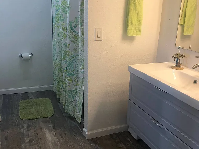 149 Seahorse Dr SE #H — Photo 5