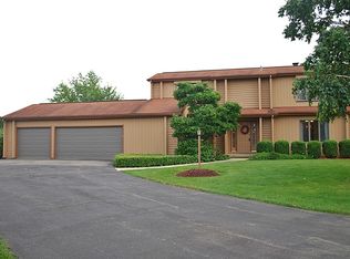 1805 Hilltop Rd, Elgin, IL 60120