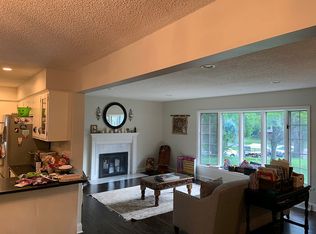 4948 Green Valley Rd, Minnetonka, MN 55345