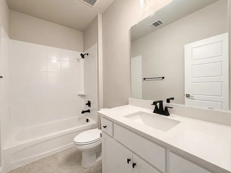 350 Pearland Dr — Photo 19