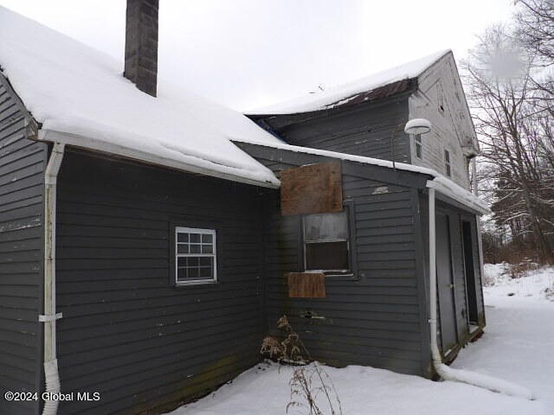 4th image of 331 Mud Lake Road