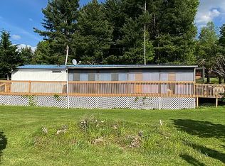 11 Summertime Dr, Montrose, WV 26283