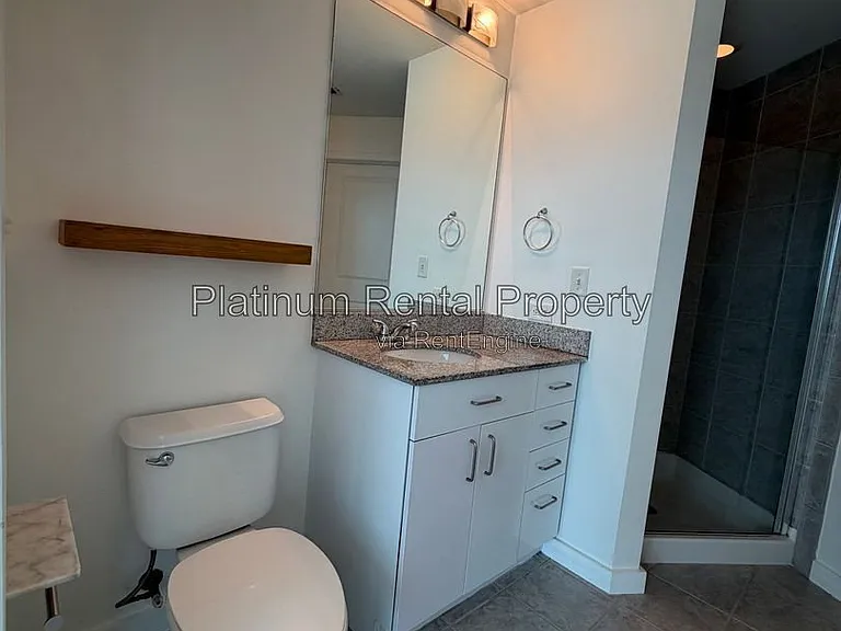 361 17th St #2022 — Photo 13