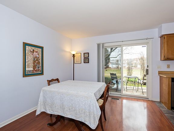 3rd image of 27W302 Melrose Ln #3103