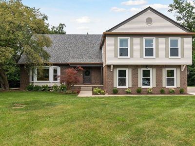 3520 Shore Crest Cir, West Bloomfield, MI, 48323