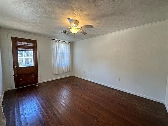 5th image of 523 Spain St