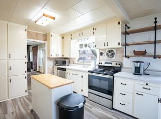 419 S Tschirley Rd, Greenacres, WA 99016