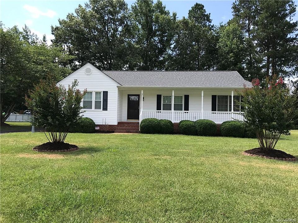 1st image of 3201 Pinefields Dr