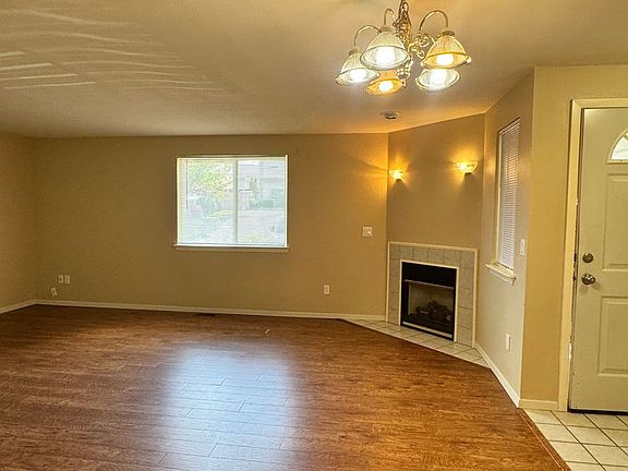2nd image of 3700 Fairbanks Ave #3711-2