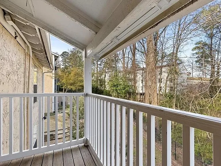 3175 Seven Pines Ct — Photo 10