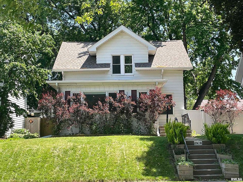 1st image of 2503 Pershing Ave